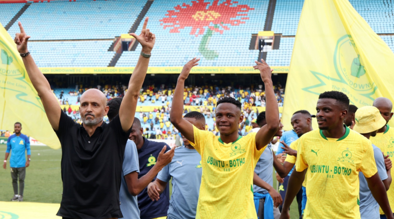 Miguel Cardoso believes Mamelodi Sundowns have been placed at a disadvantage in the title race (Image: Mamelodi Sundowns)